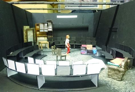 Machine Box Stage Set 的图像结果