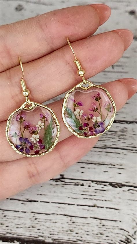 Handmade Dry Pressed Flower Resin Earrings, Small Round Dangle Flower ...