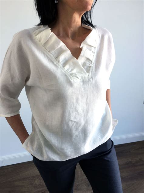 Linen Loose Wait Summer Blouse for Woman With 3/4 Kimono Sleeve and V ...
