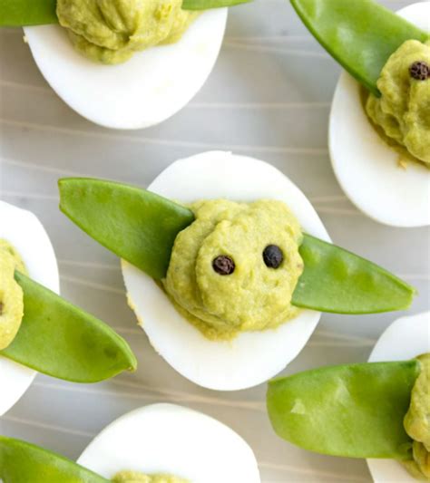 14 'Star Wars' Snacks & Food Ideas To Celebrate Star Wars Day