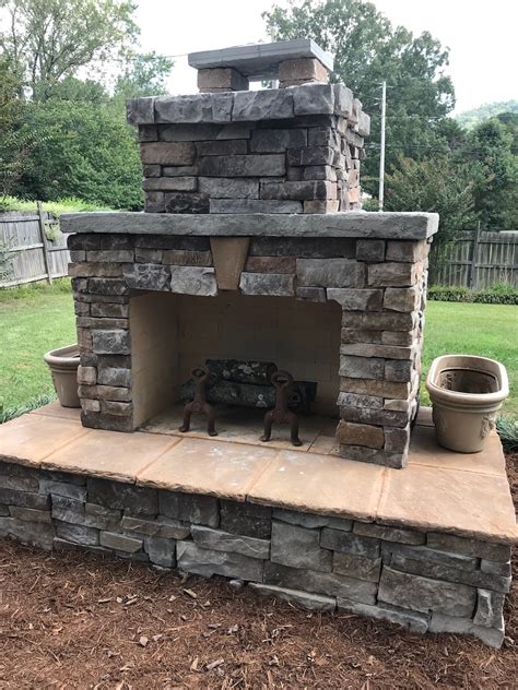 Easy DIY Outdoor Fireplace – Fireplace Guide by Linda