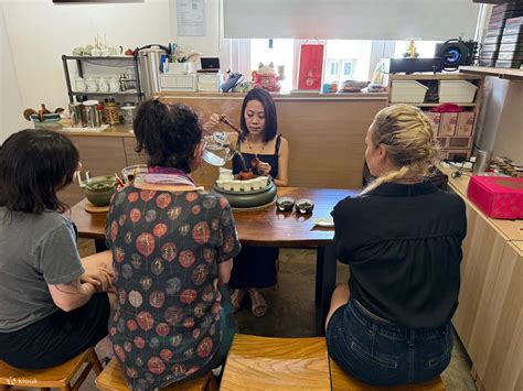 The Art of Chinese Tea in Chinatown Singapore - Klook India