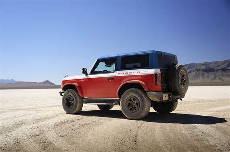2025 Ford Bronco Stroppe Special Edition Honors the Original Baja Bronco