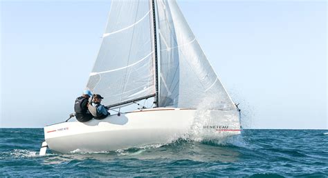 First 18 | BENETEAU