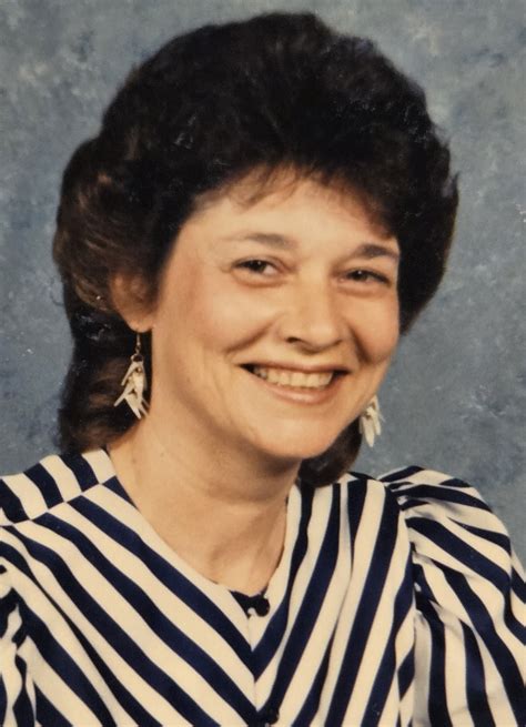 Remembering Linda Burton Saunders | Obituaries – Henderson Funeral Home