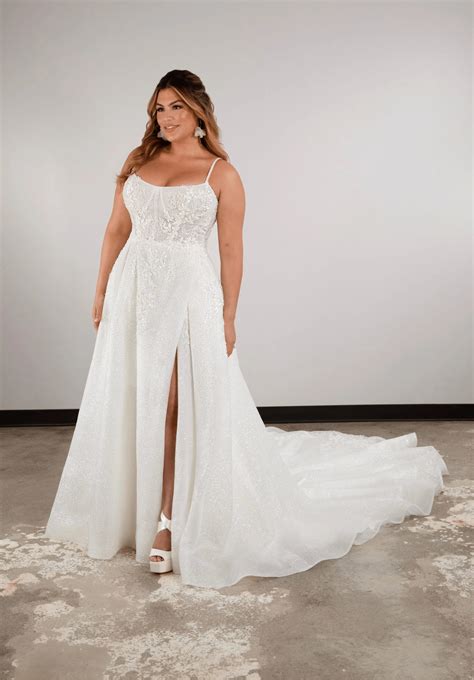 Essense of Australia D3812 - Size 24 – Luxe Redux Bridal
