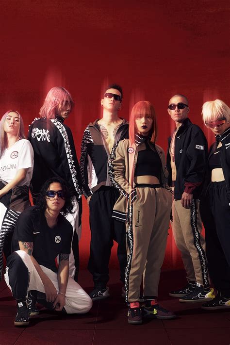 Nike x ACRONYM ® Tracksuits Release Date. Nike SNKRS