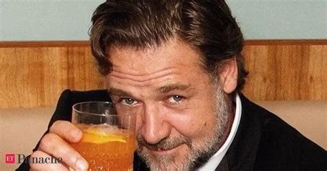 Russell Crowe: Russell Crowe raises $3.7 mn at 'The Art of Divorce ...