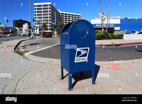 United states postal service blue mail drop hi-res stock photography ...