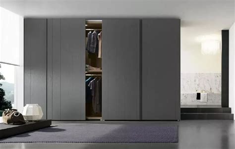 现代简约风格衣柜定制,四门平开门柜体设计-帝金御衣柜