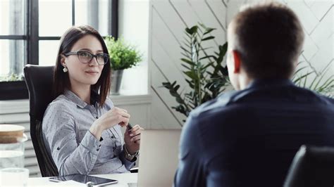 Service Technician Job Description: A Complete Guide - Resumehead