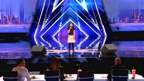 美国达人秀：9岁华人小女孩演唱《我心永恒》，完美诠释天籁之音_腾讯视频