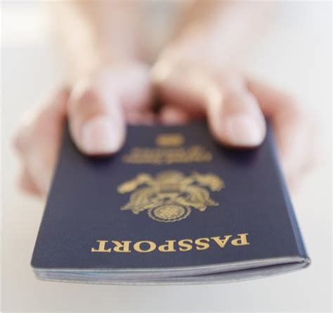 移民后，还能保留中国护照吗？_刚果共和国