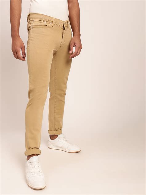 GANT Men's Jeans: Stylish Denim for Every Occasion | Iconic India
