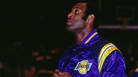 Lakers legend and Hall of Famer Elgin Baylor dead at 86 | NBA.com