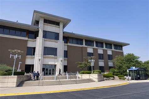 Unlike in Cook County, Kane's courts act to reduce case delays