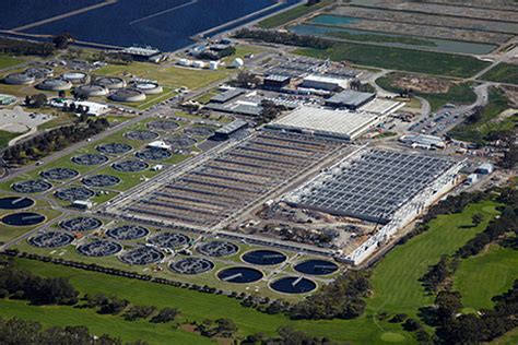 Sewage treatment at Melbourne's Eastern Treatment Plant