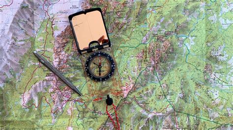 Compass Navigation Tips and Tricks 的图像结果