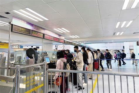 香港機場出境入境檢疫要求！11月返港要綠色二維碼/第二日做核酸 | 好生活百科 | 新假期
