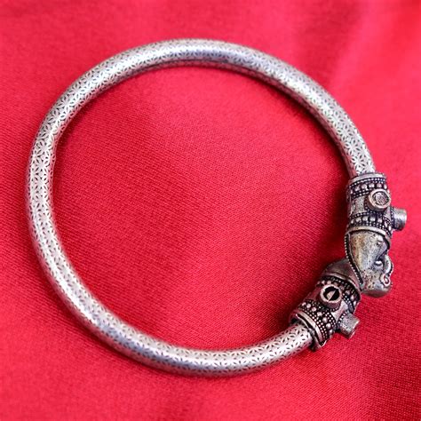 Adjustable German Silver Elephant Bangle Minimalist Elegance – Culturati