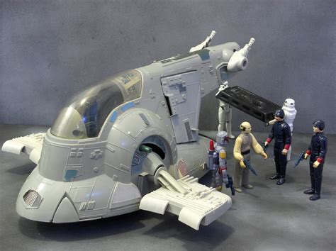 Vintage Kenner Star Wars Toys: Slave I - Boba Fett's Spaceship