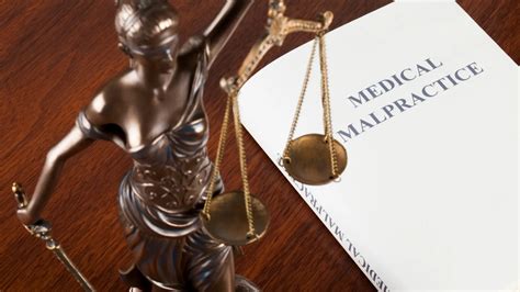 Medical Negligence vs Malpractice: What's the Difference?