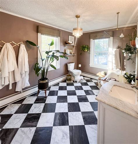 peel & stick marble check floors diy | NEVER SKIP BRUNCH by Cara Newhart