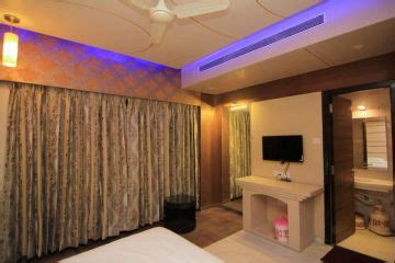 Best Shirdi Tour Package from Manmad | nasik, shirdi, aurangabad ...