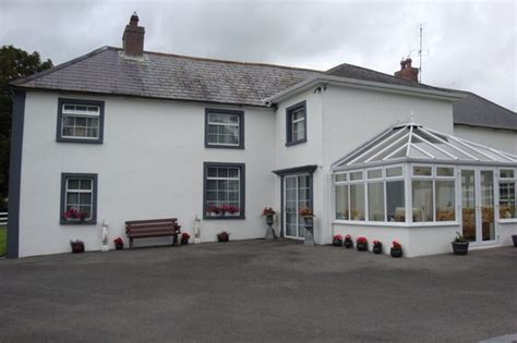 GROVE FARM HOUSE (Inistioge) - B&B Reviews, Photos, Rate Comparison ...