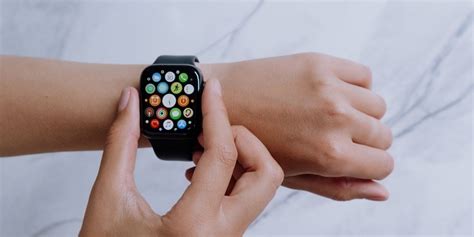 How To Install And Delete Apps On Apple Watch | Cashify Blog
