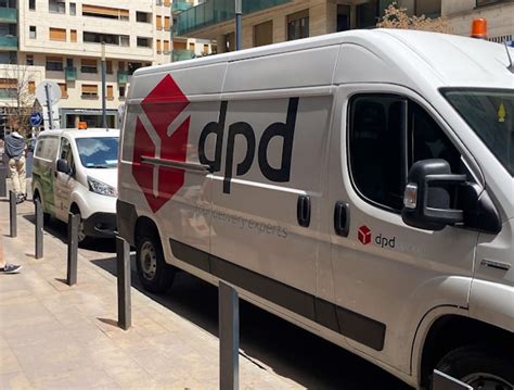 Effortless Shipping Solutions with Multiple Couriers | GoShippo