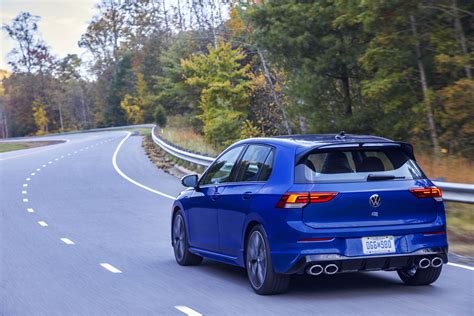 Volkswagen Golf R (2022) - picture 9 of 19