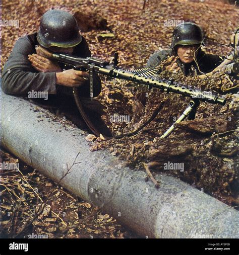 German weapons ww2 hi-res stock photography and images - Alamy