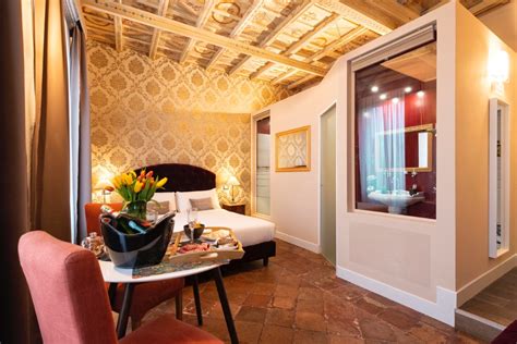 The Deluxe Suite offers a breathtaking view of the Duomo