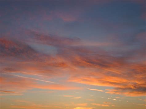 Free Stock Photo 85-red_clouds_1725.JPG | freeimageslive