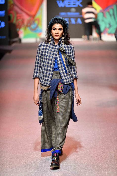 Péro at Lakmé Fashion Week summer/resort 2019 | Vogue India