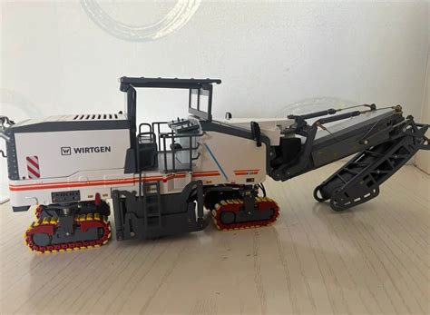 High quality 1:35 Diecast Wirtgen W195 cold milling machine miniature ...
