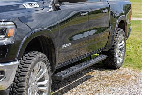 2022 Dodge Ram 1500 Running Boards