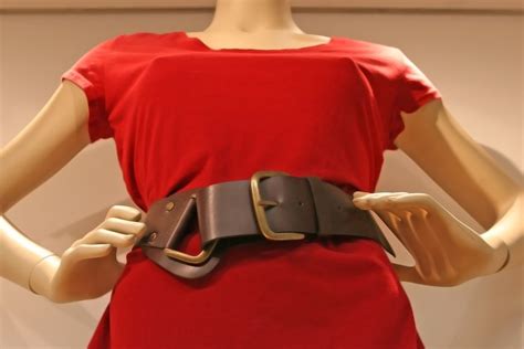 ¿Cómo vestir con un cuerpo en forma de cuchara? – La Revista IN