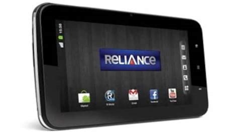 Reliance Communications unveils first CDMA tablet - India Today