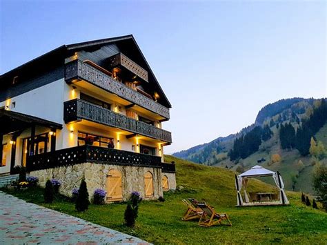 CARPATICA LODGE (Moieciu de Sus, Brasov County) - Lodge Reviews, Photos ...