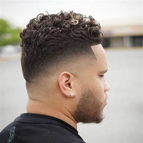 50+ Best Short Haircuts For Men (2020 Hairstyles) | Curly hair fade ...