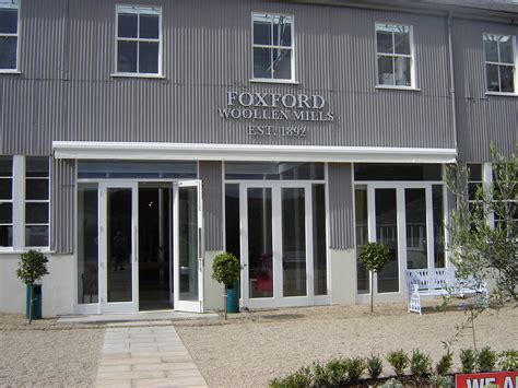 Building Signage Name Example 的图像结果