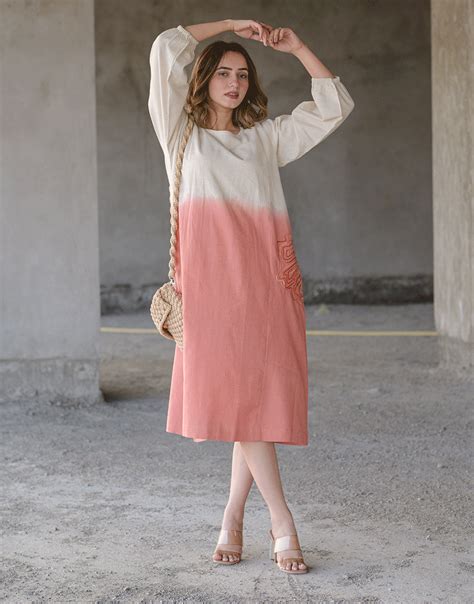 Peachy Cream Sunset Dress