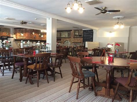 THE OLDE VICTORIA, Burton Latimer - Menu, Prices & Restaurant Reviews ...