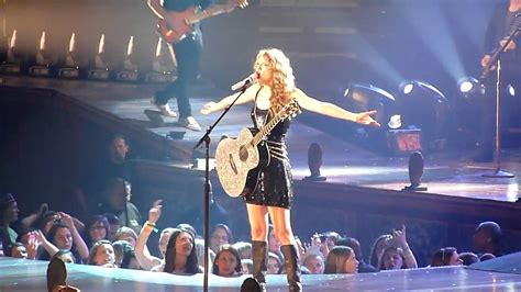 Taylor Swift - Long Live - Speak Now Tour 2011 @ Prudential - YouTube