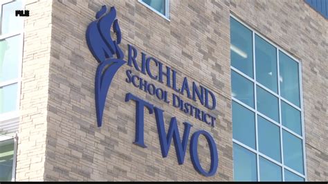 Richland Two parents react to Superintendent Baron Davis leaving | wltx.com