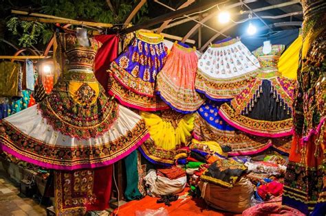 Unravelling The Mystery Of Jhulta Minara Of Ahmedabad