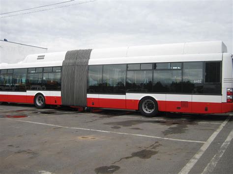 Výroba kloubových autobusů SOR NB 18 finišuje, poslední kusy míří na ...
