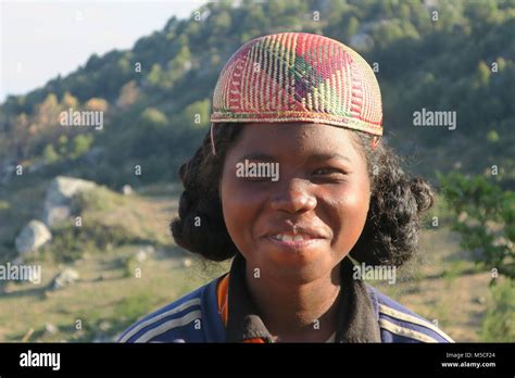 People in Madagascar 的图像结果